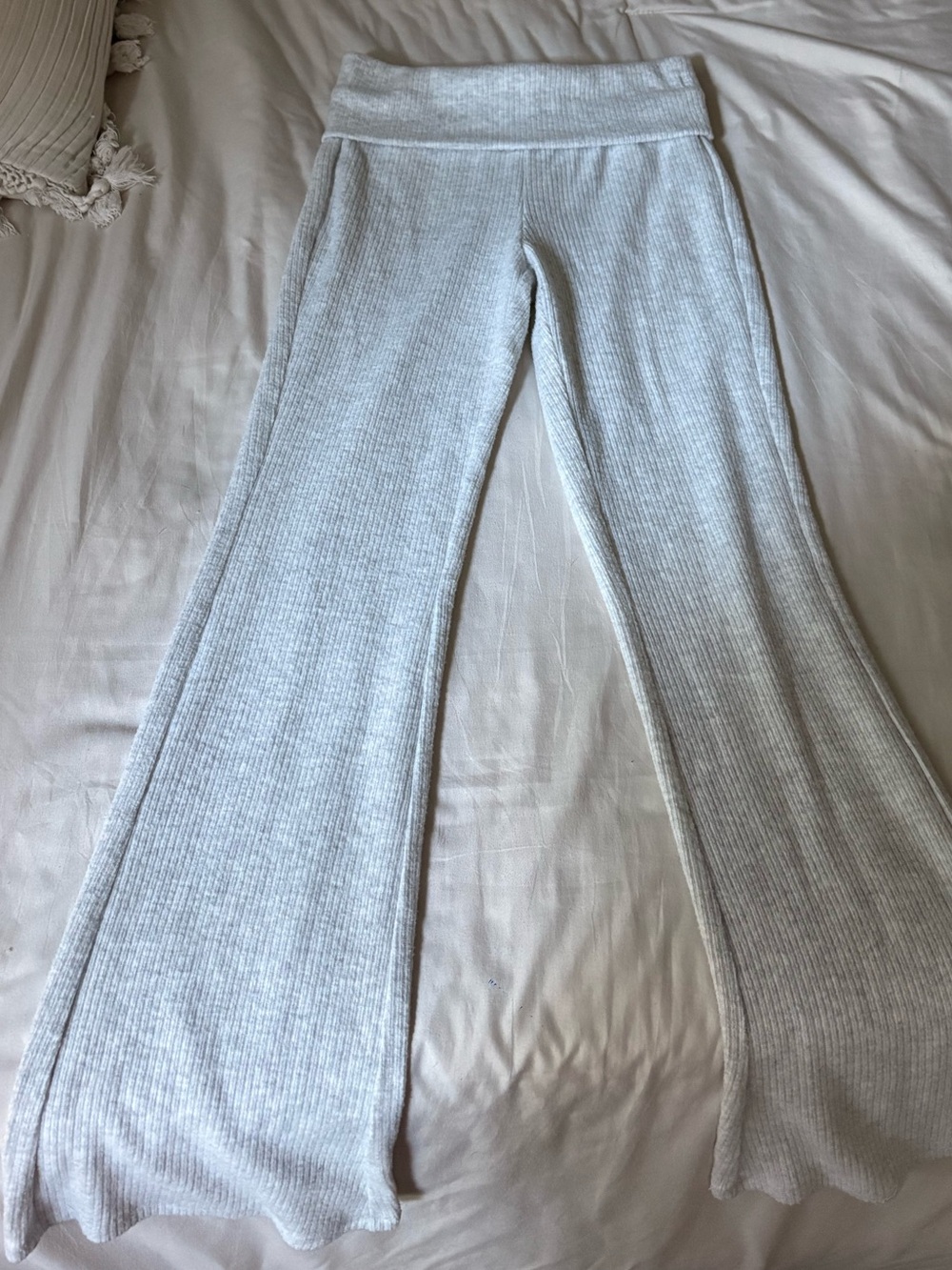 Light Gray Ribbed Flared Leggings